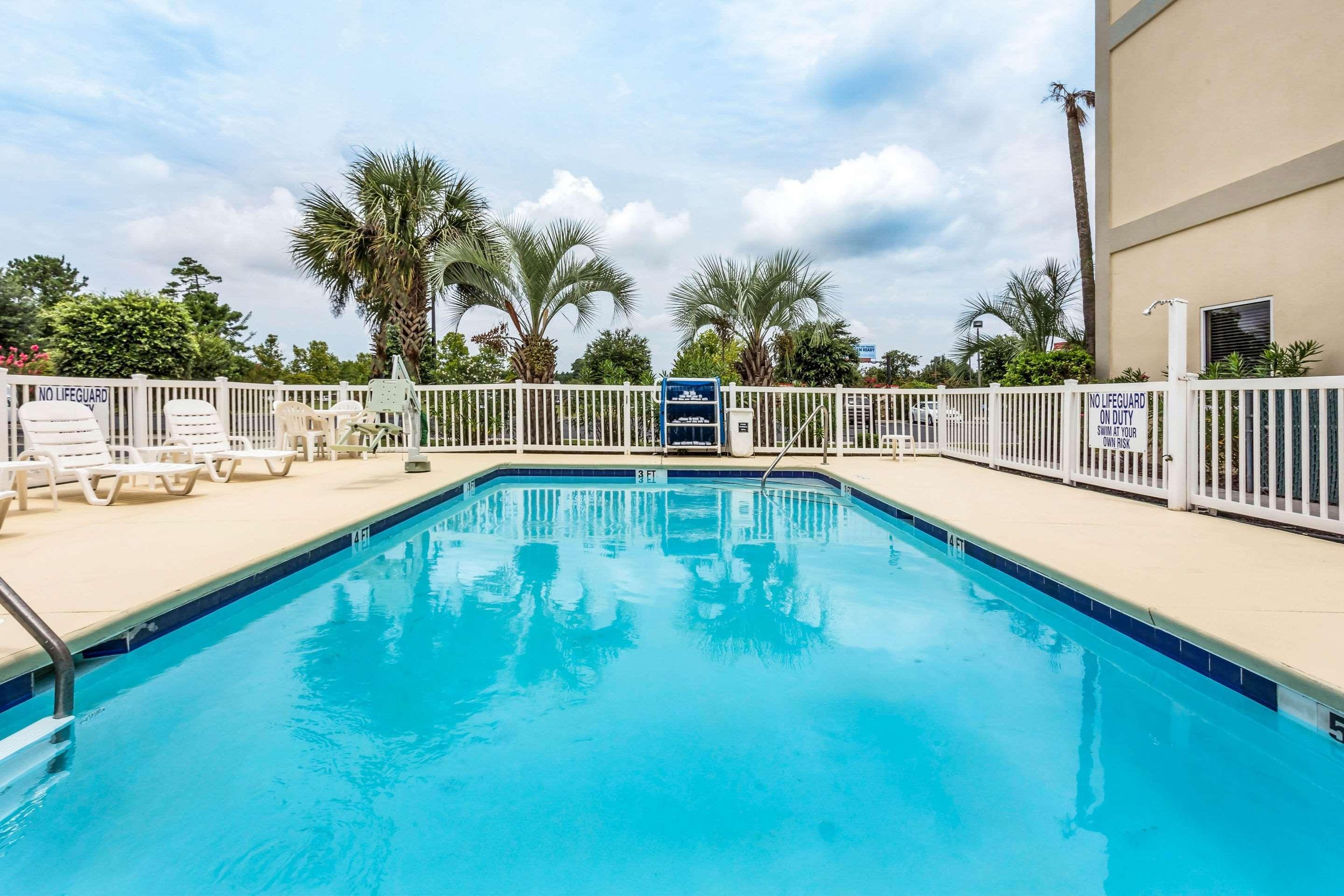 Comfort Suites At The University Conway Exterior photo