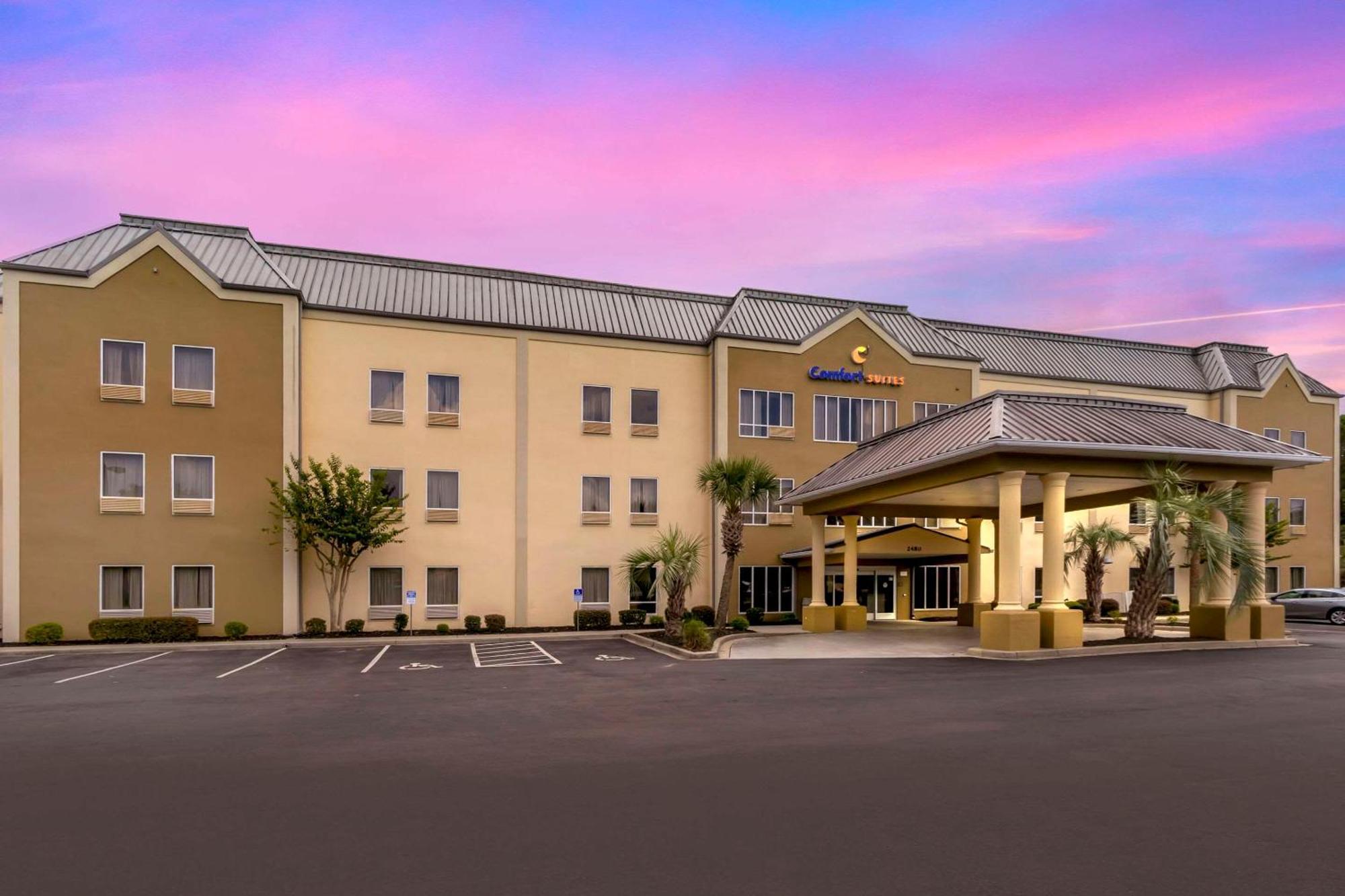 Comfort Suites At The University Conway Exterior photo
